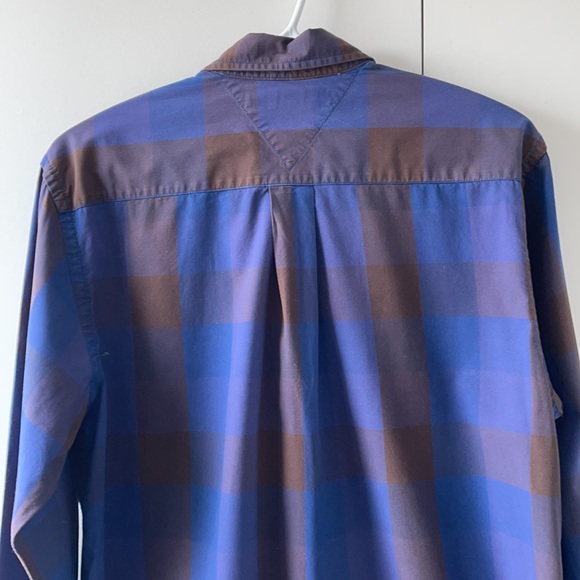 Tommy Hilfiger Shirt - Picture 5 of 5